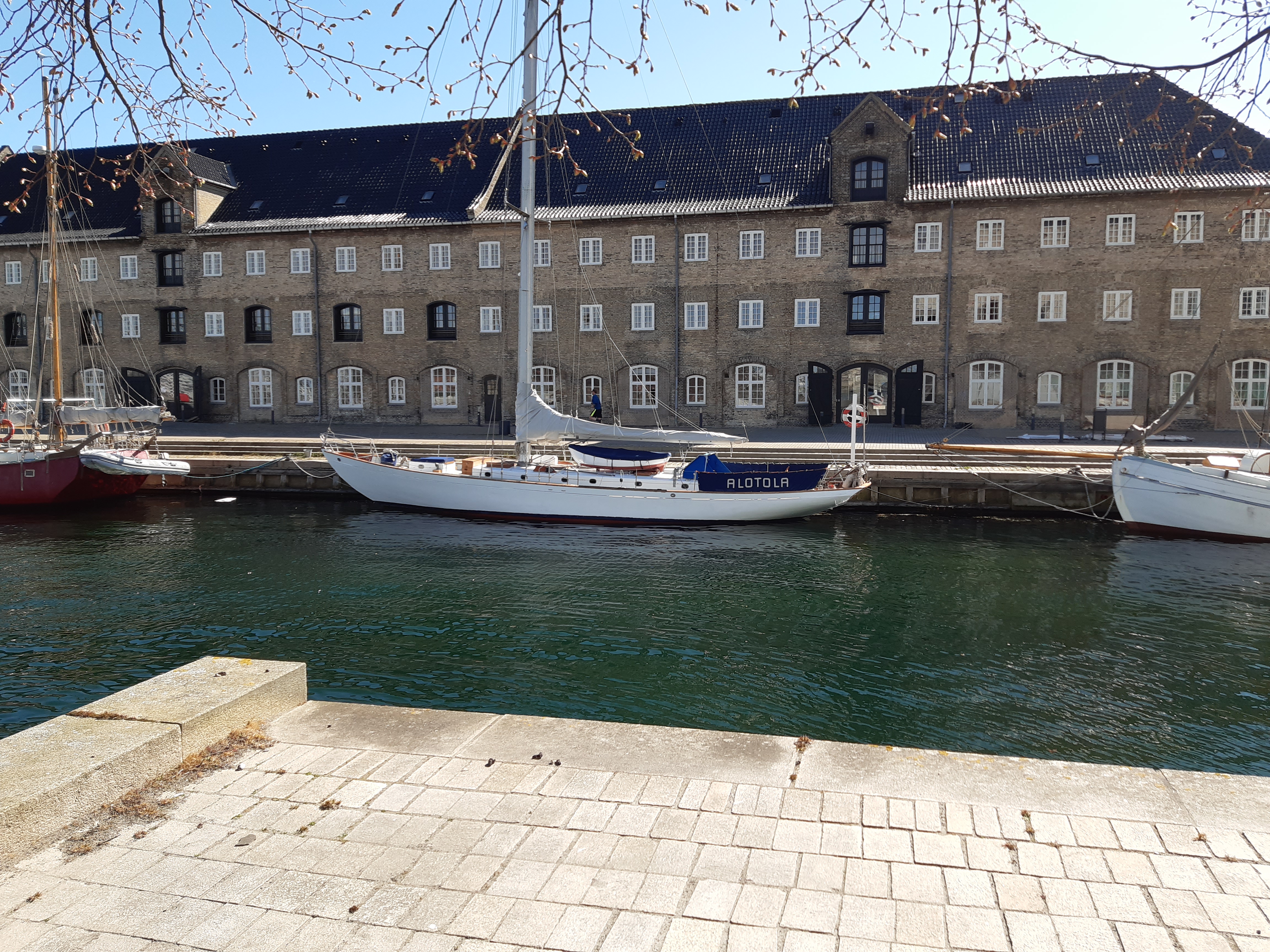 alotola.dk